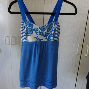 Lululemon Athletic top